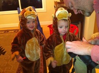 iPhone 4, 2011:10:26 18:06:26 -- 1/17 sec, f/2.8.  Flash, Compulsory.2592x1936 