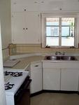 house04.jpg(35999 bytes) -- [450 x 600],  