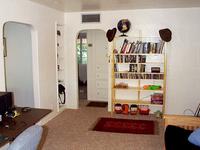 houseD2.jpg(79501 bytes) -- [800 x 600],  